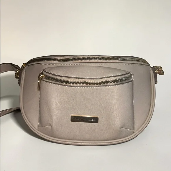 Adrienne Vittadini Grey Crossbody Belt Bag with Gold Hardware - Picture 5 of 7